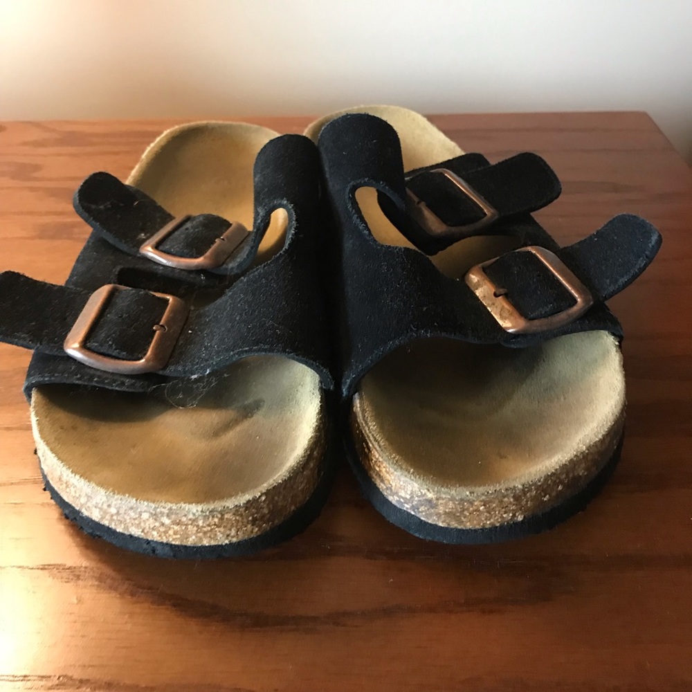 Comfortable sandal with buckles - Picture 3 of 4